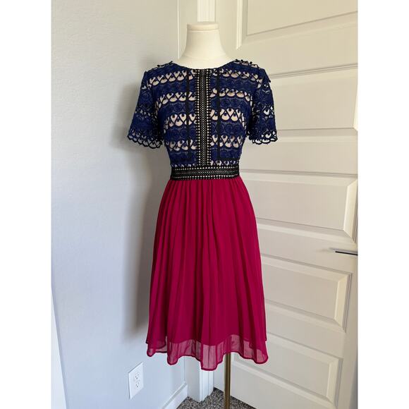 JAX Black Label Dresses & Skirts - Jax Black Label Women's Blue and Pink Colorblock Lace Dress Size 6-NWOT